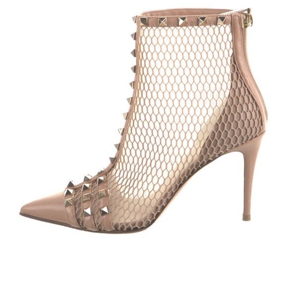 Valentino
Rockstud Accents Leather Boots - Picture 6 of 6